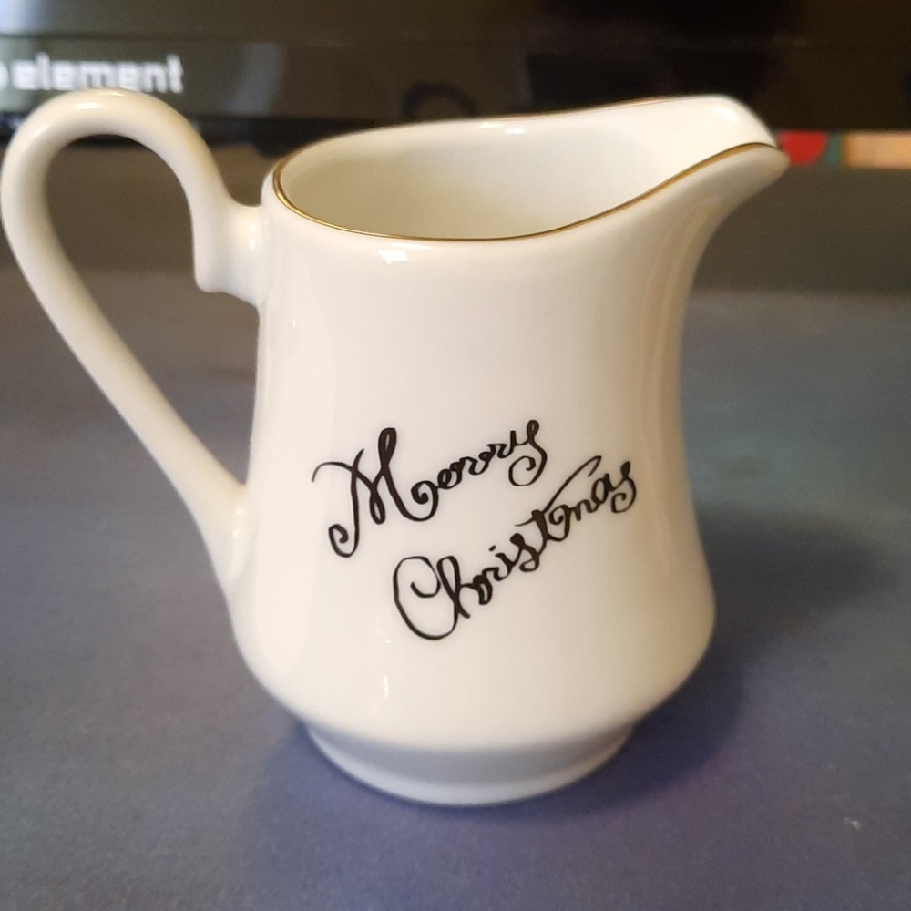 Merry Brite Milk Creamer Reindeer - Picture 2 of 6